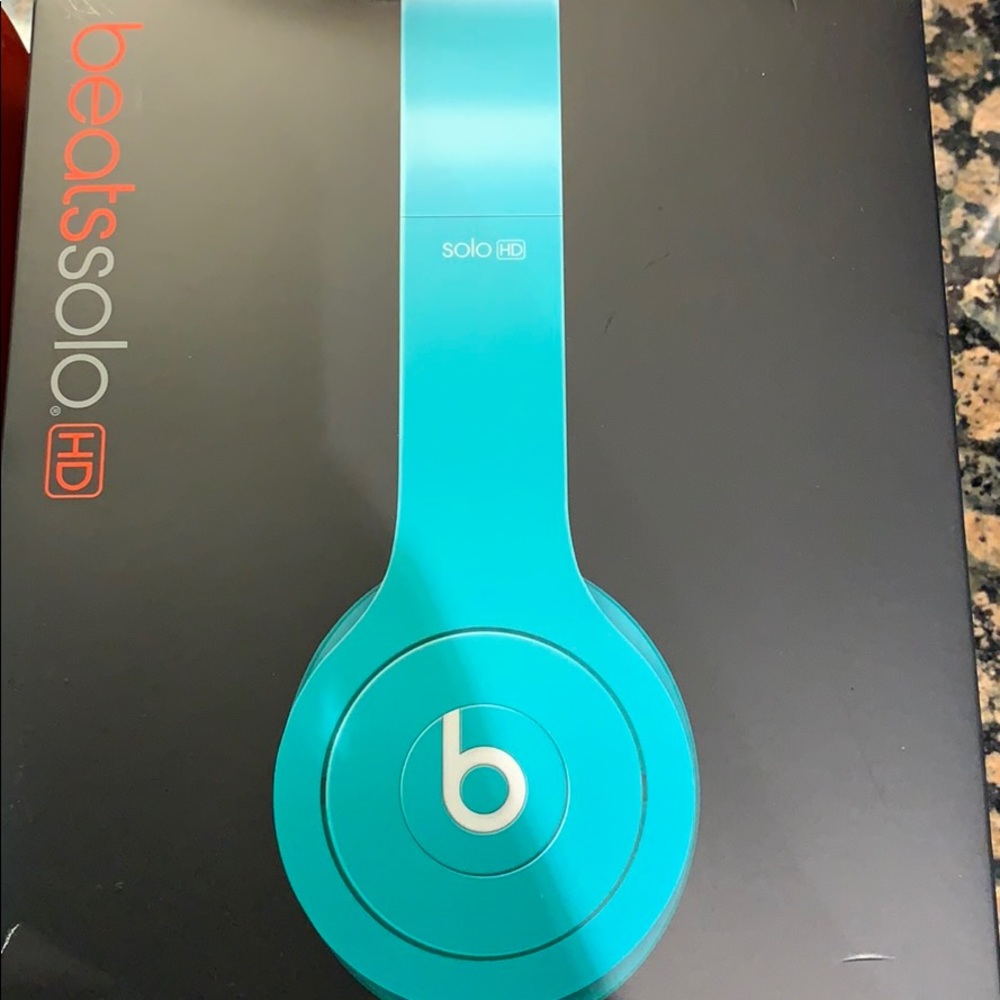 Beats Solo by Dr Dre HD